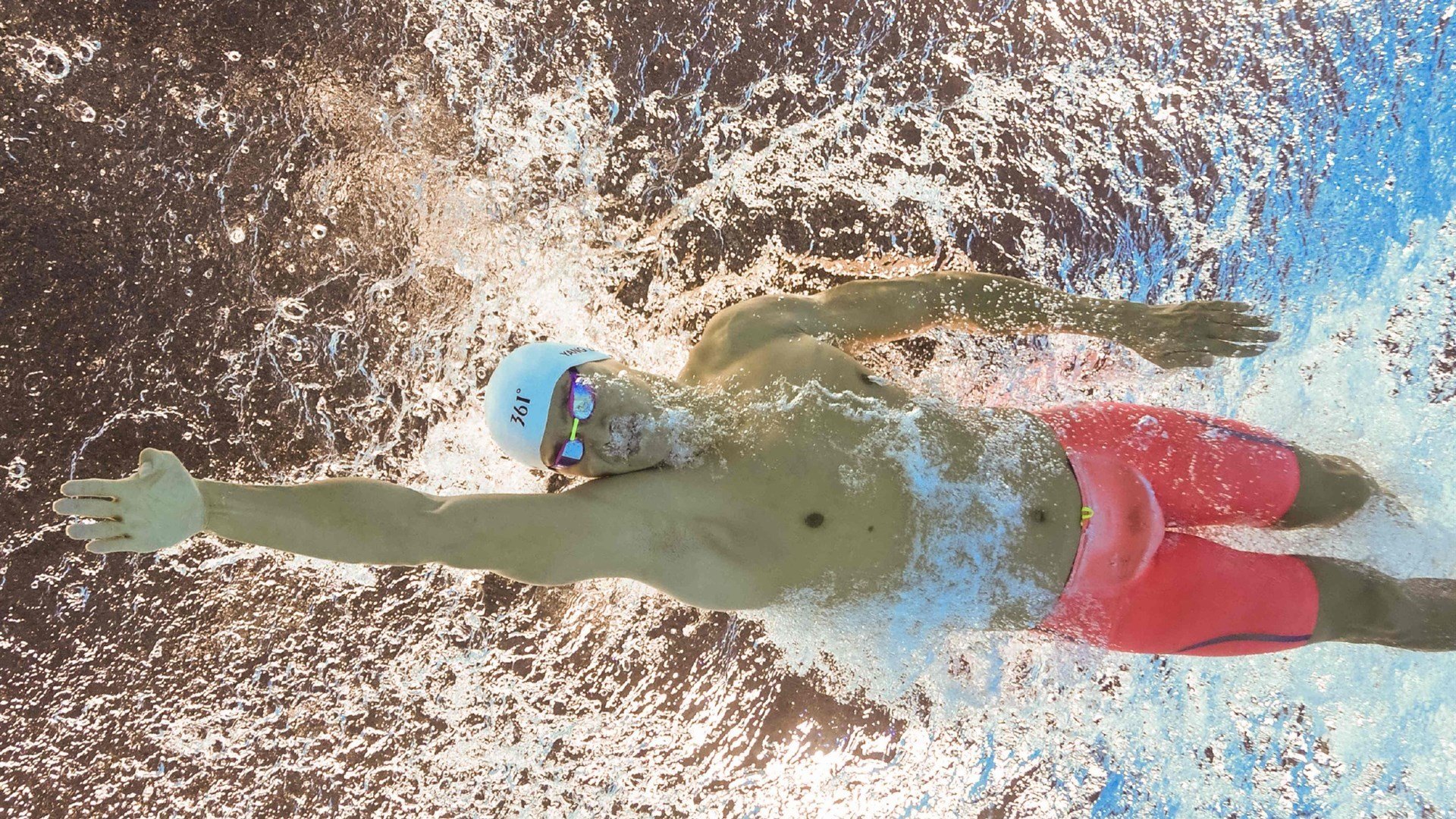 双城记，霍勒迪西甲德比封神夜，映照北京队强压猛龙的东方启示